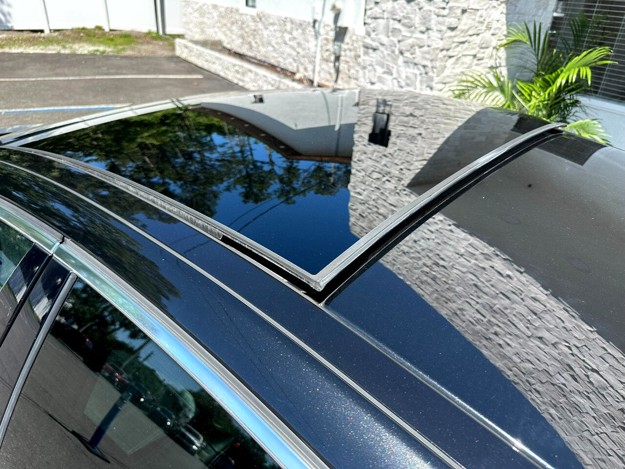 Used 2020 Jaguar XE S image 16