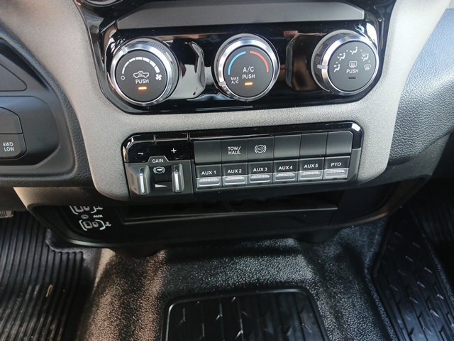 New 2027 RAM 4500 Tradesman w/ Chrome Appearance Group AWD/4WD image 36