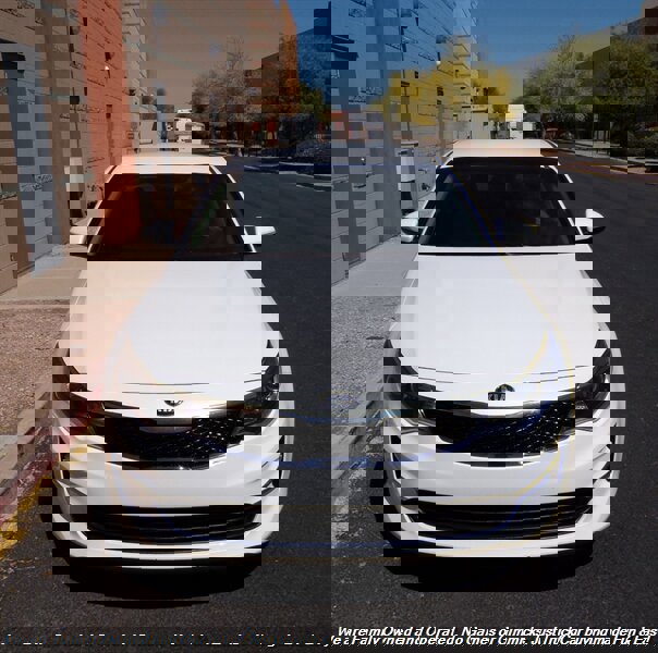 Used 2018 Kia Optima LX image 2