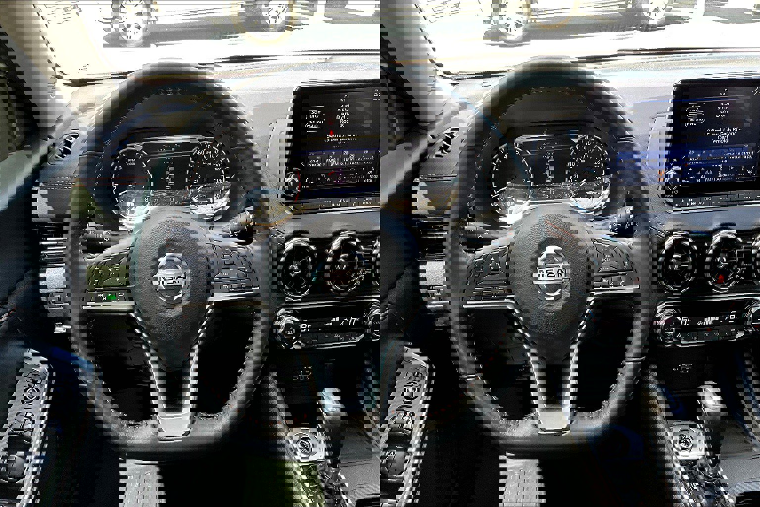 Used 2023 Nissan Sentra SR w/ Midnight Edition Package image 13