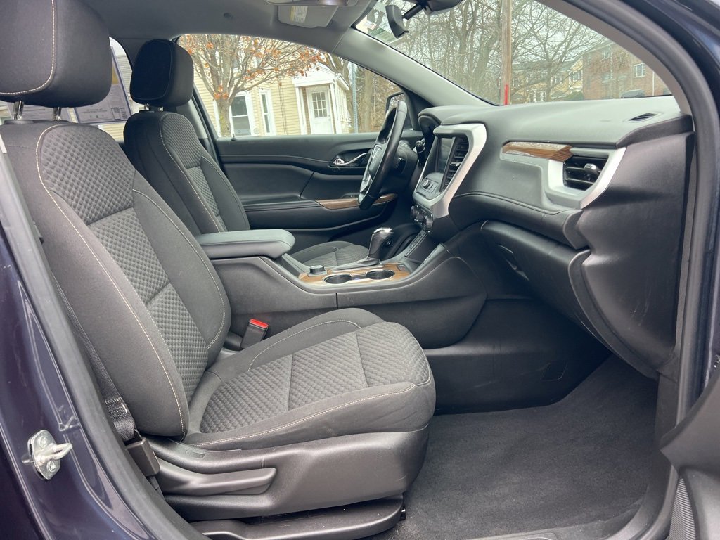 Used 2019 GMC Acadia SLE image 26
