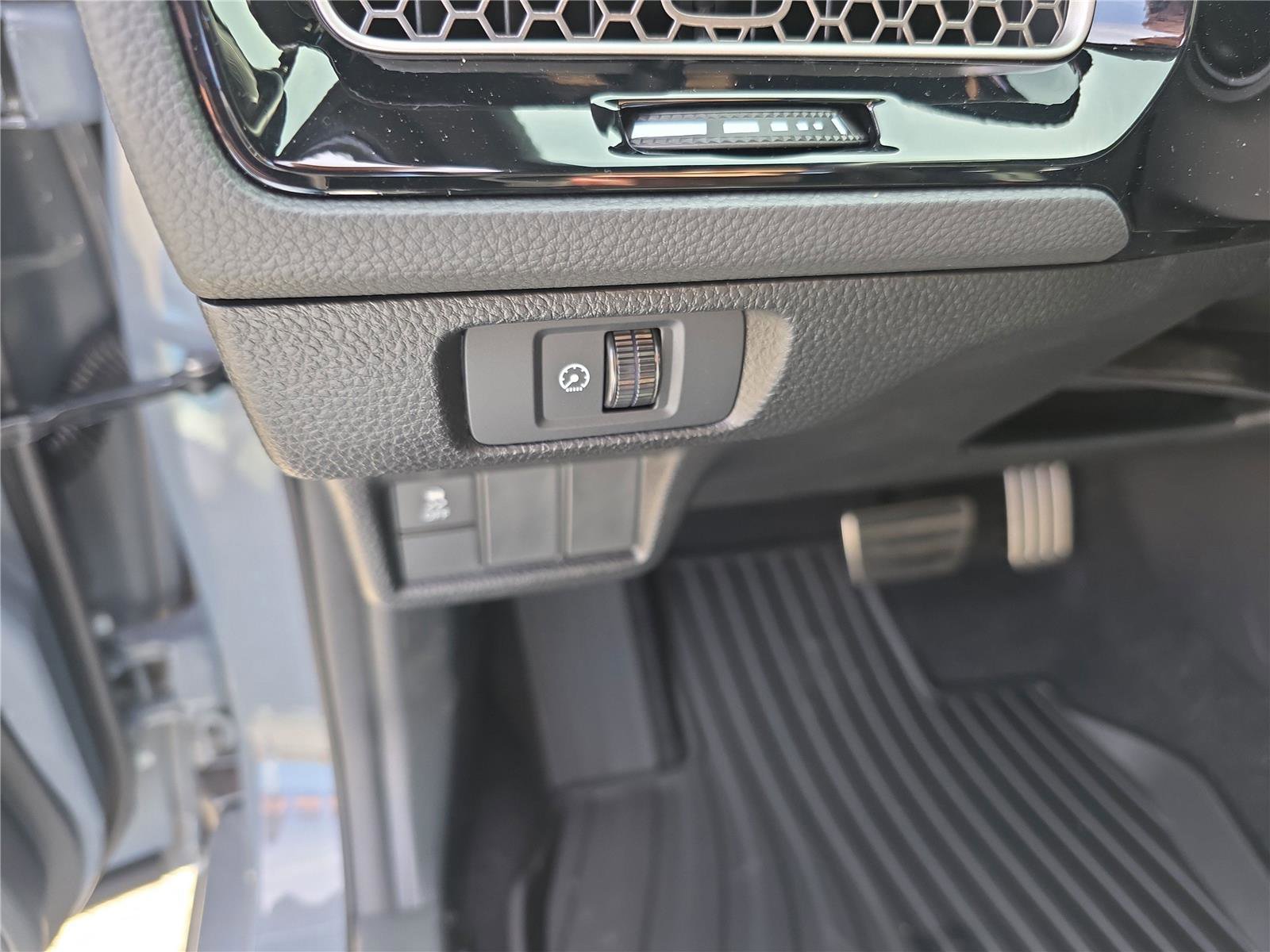 New 2026 Honda Civic Sport image 16