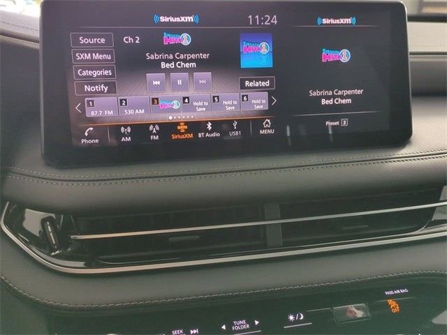 Certified 2025 INFINITI QX60 Luxe w/ Black Edition image 23