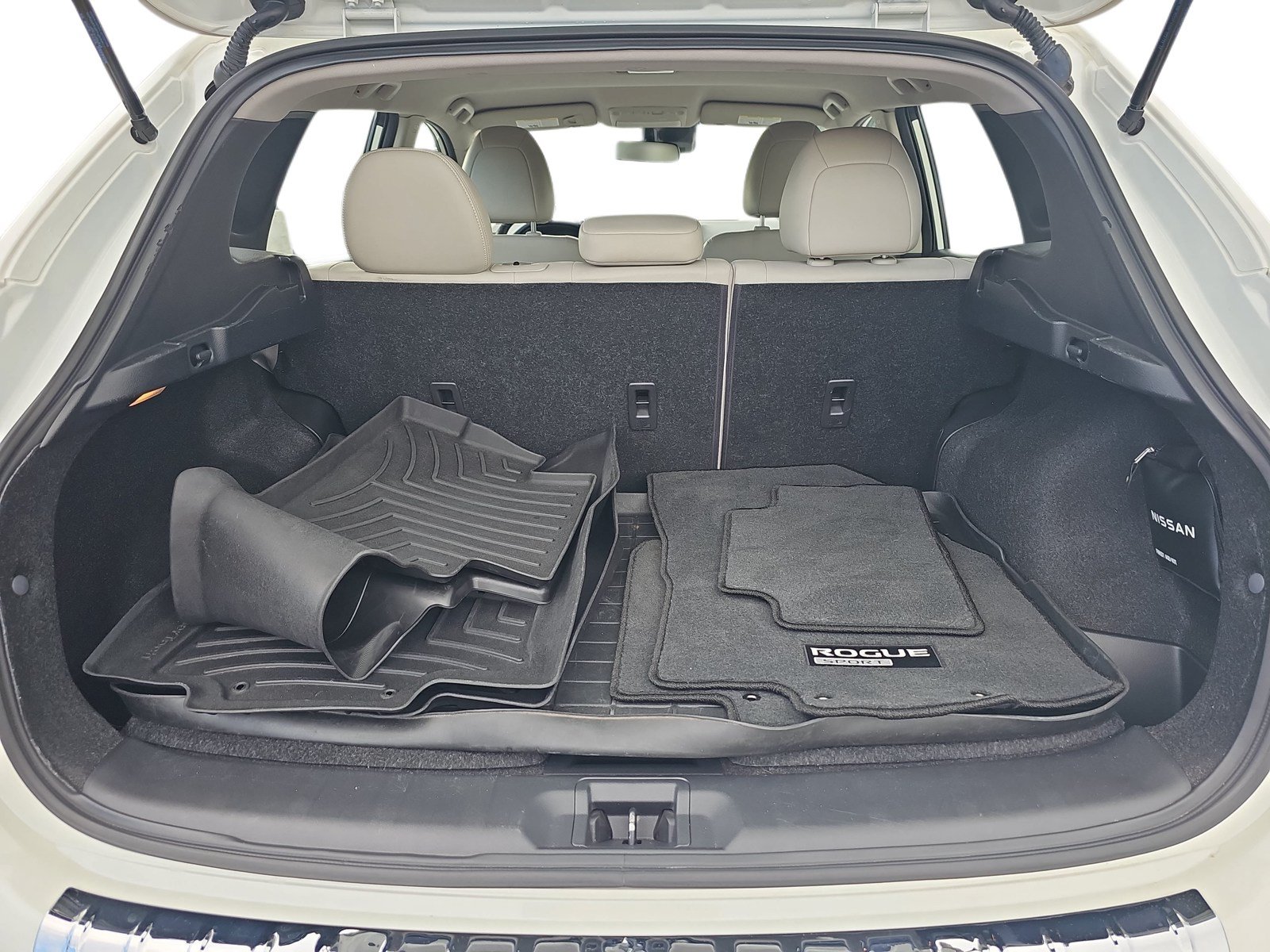 Used 2022 Nissan Rogue Sport SL AWD/4WD image 26