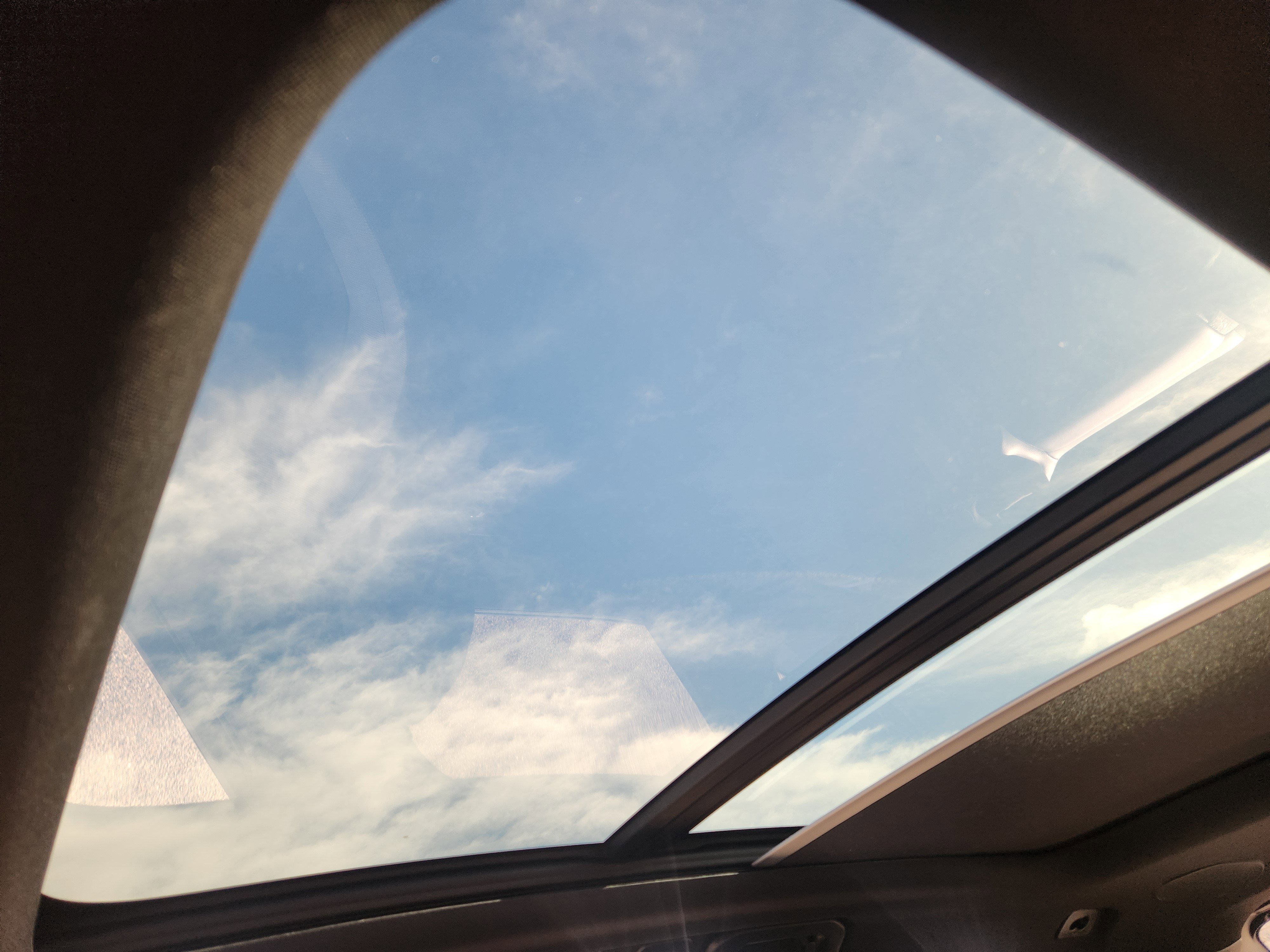 Used 2022 Volvo XC60 B5 R-Design w/ Advanced Package image 17