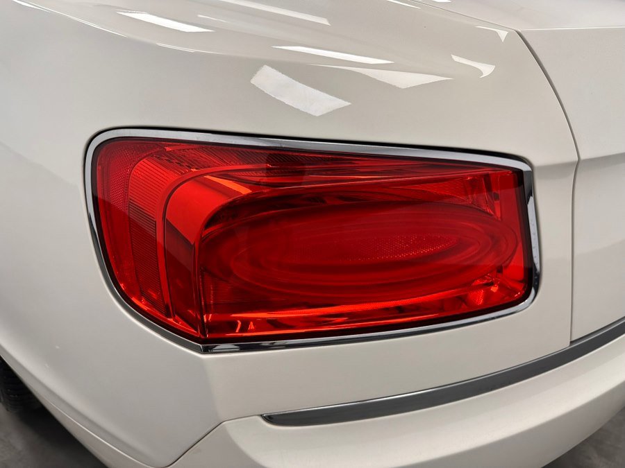 Used 2016 Bentley Flying Spur V8 image 13