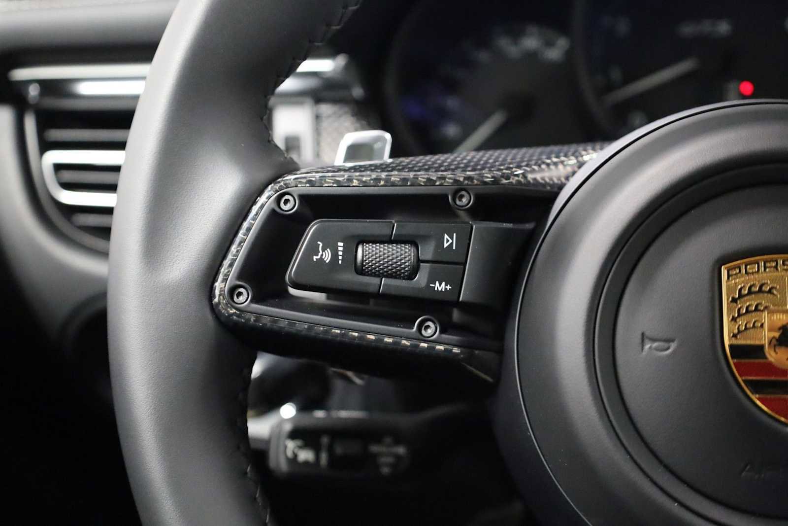 New 2026 Porsche Macan GTS image 27