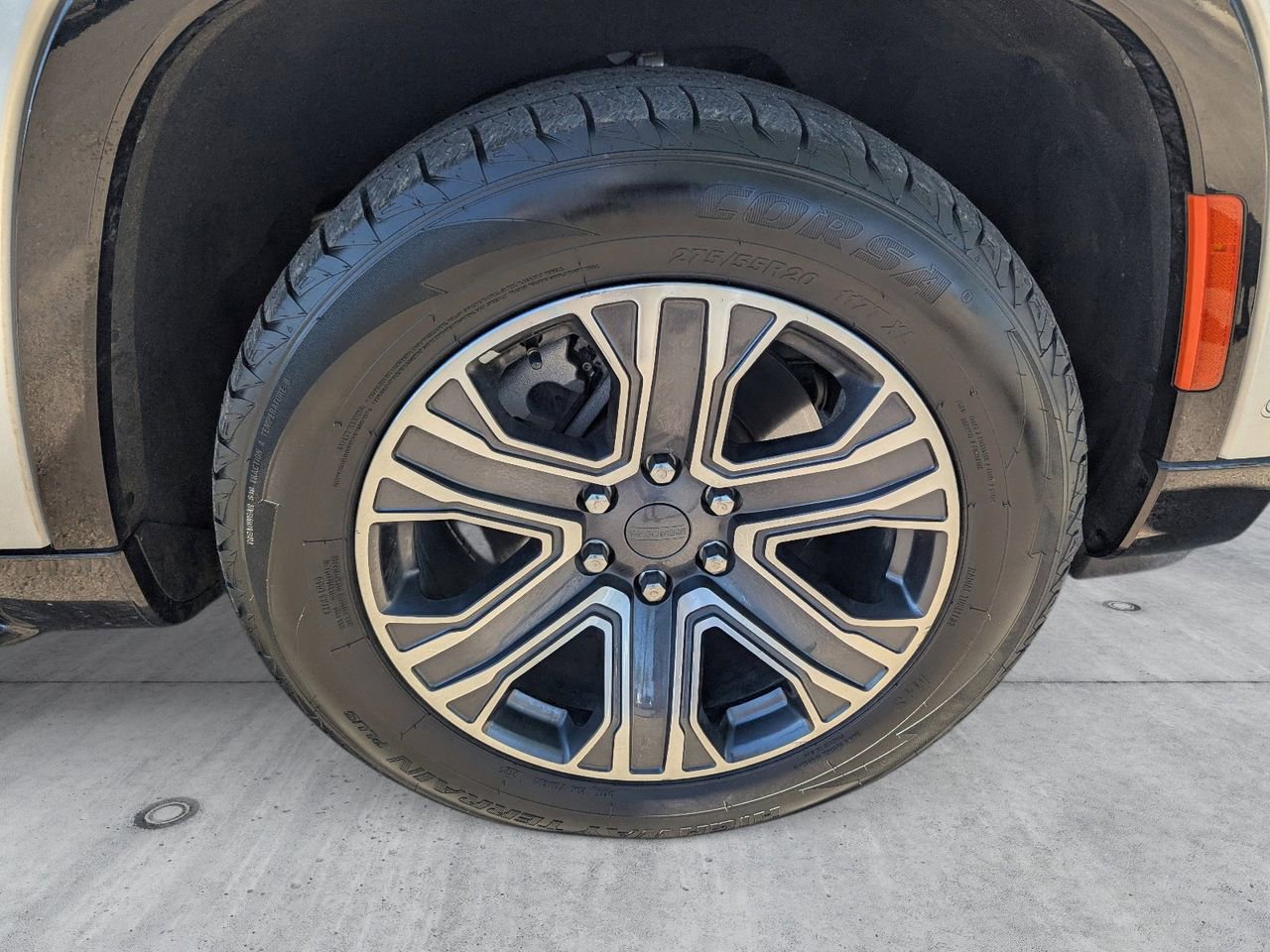 Used 2023 Jeep Wagoneer L Series II image 9