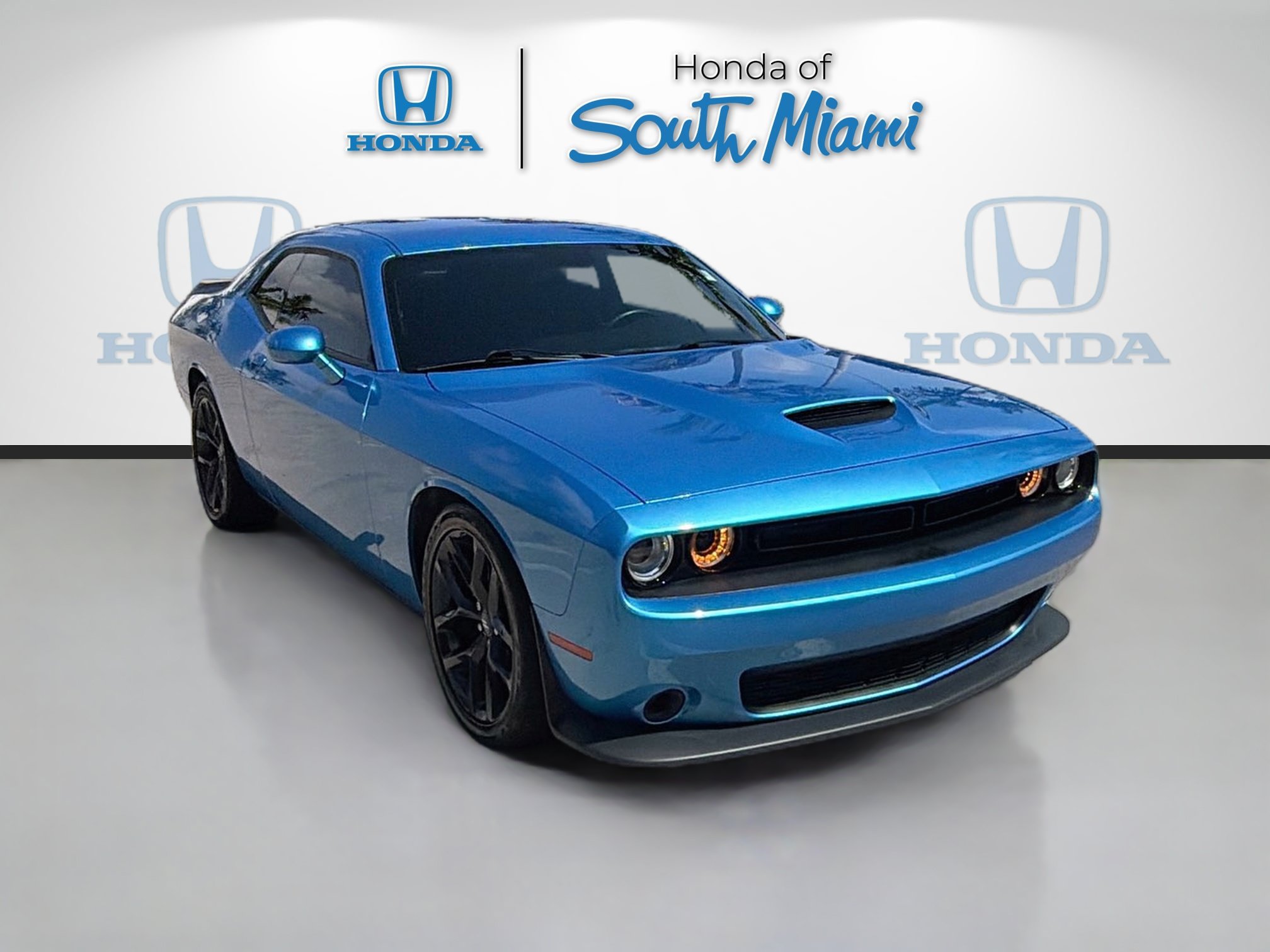 Used 2023 Dodge Challenger GT w/ Blacktop Package RWD video 1