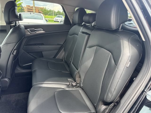Used 2025 Kia Sportage EX FWD image 14