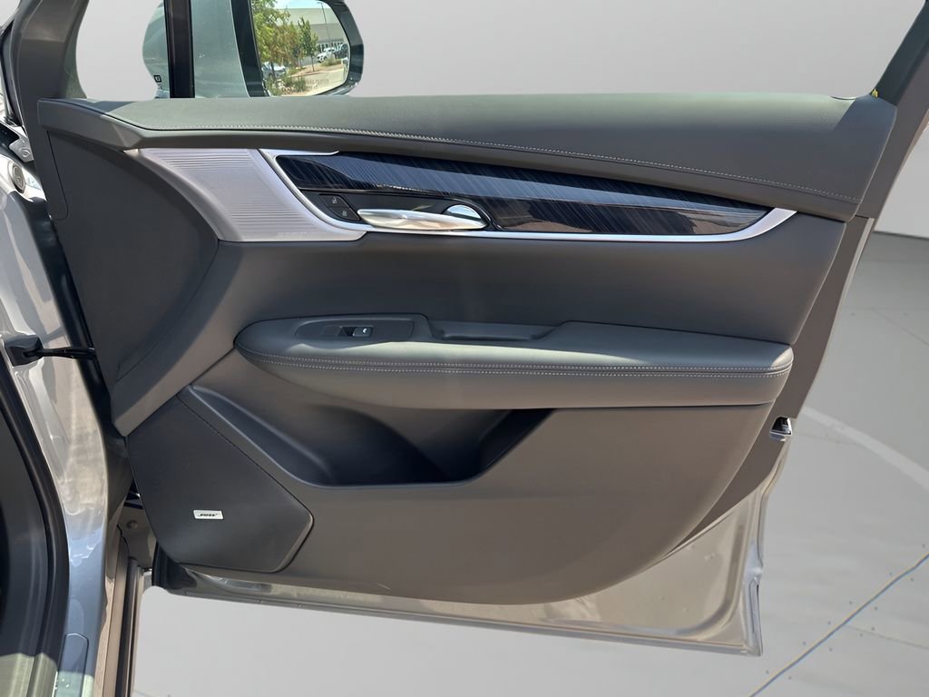 New 2025 Cadillac XT6 Premium Luxury w/ LPO, Floor Liner Package image 13