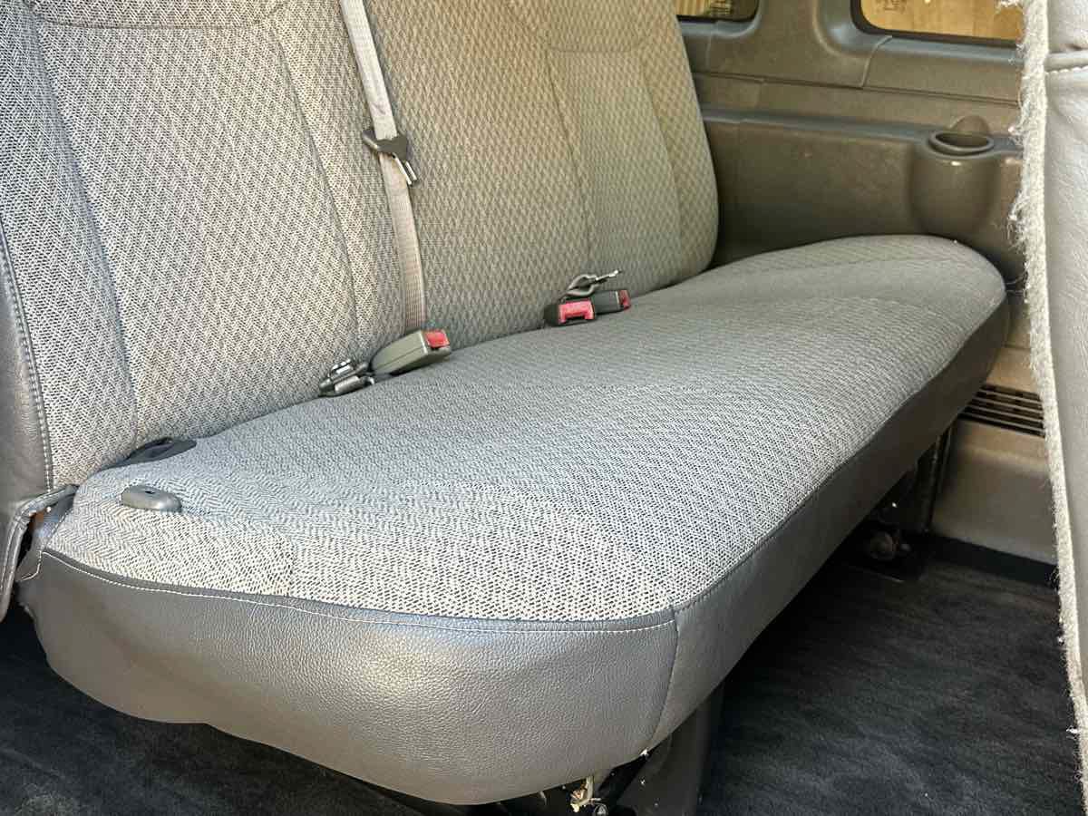 Used 2018 Chevrolet Express 3500 LT w/ LT Preferred Equipment Group RWD image 19