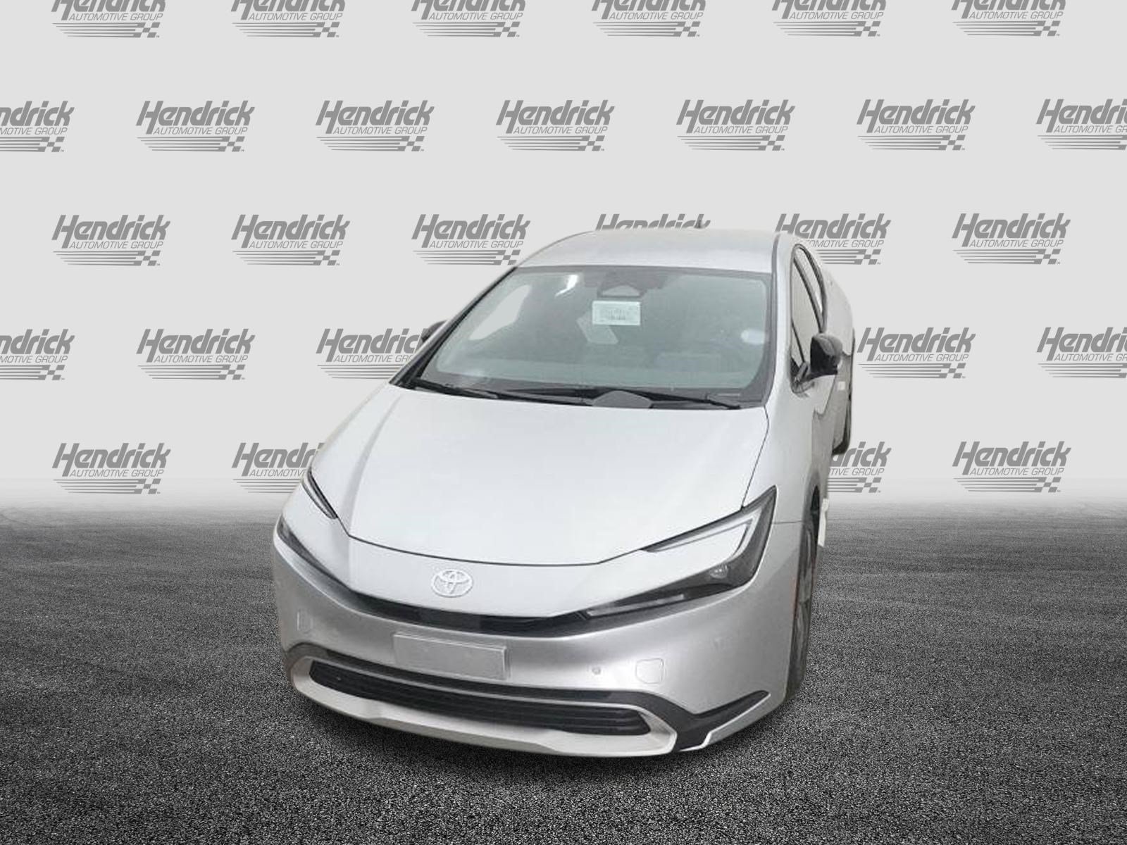 Certified 2026 Toyota Prius Plug-In Hybrid FWD image 39