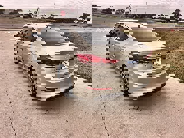 Used 2017 Hyundai Elantra SE w/ SE A/T Tech Package 03 image 5