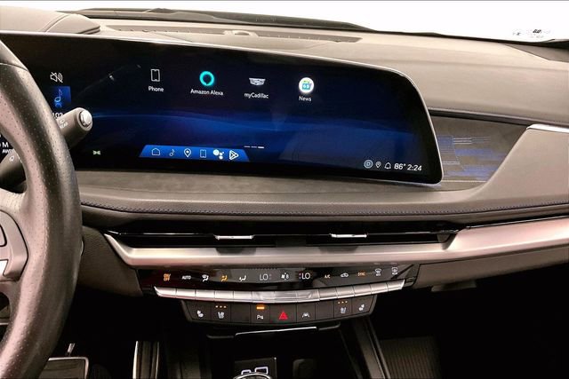 Used 2024 Cadillac XT4 Sport AWD/4WD image 31