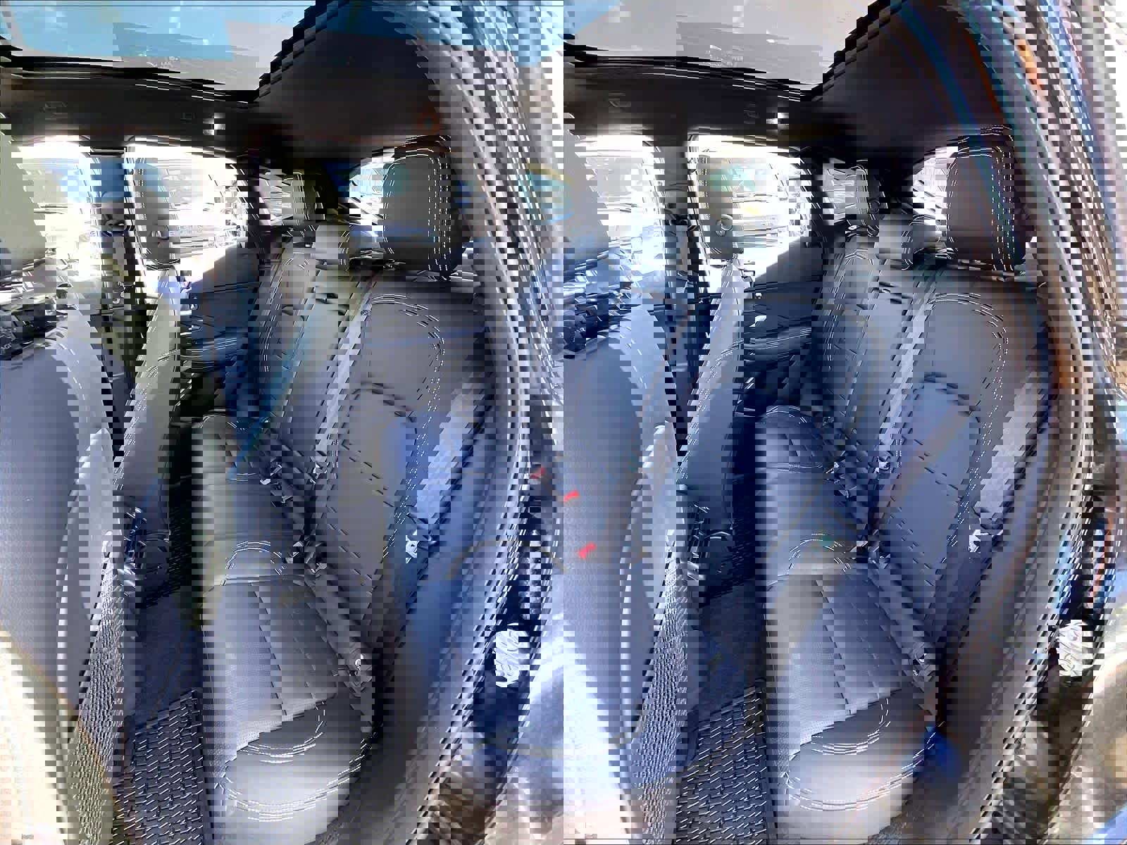 Used 2024 Jaguar E-PACE R-Dynamic SE image 27