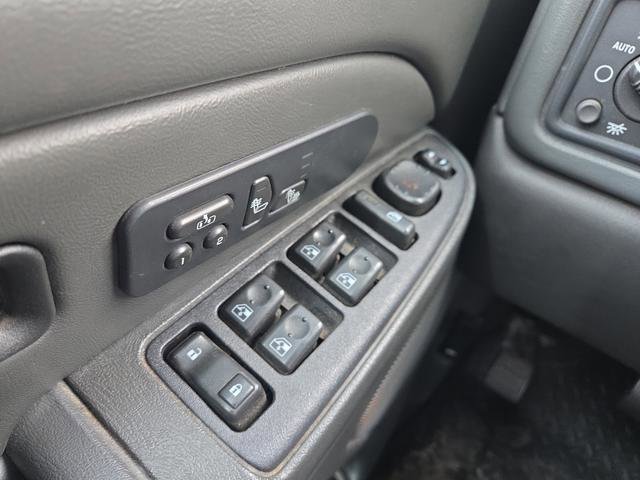 Used 2007 Chevrolet Silverado 2500 LT w/ Heavy-Duty Power Package image 27