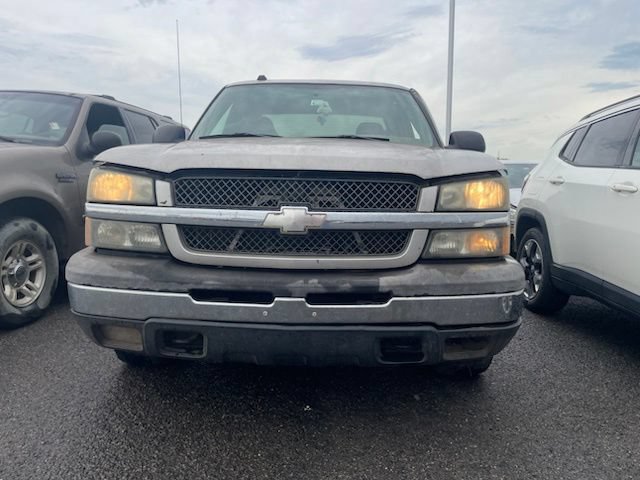 Used 2005 Chevrolet Silverado 1500 LS w/ Light Duty Power Package AWD/4WD image 3