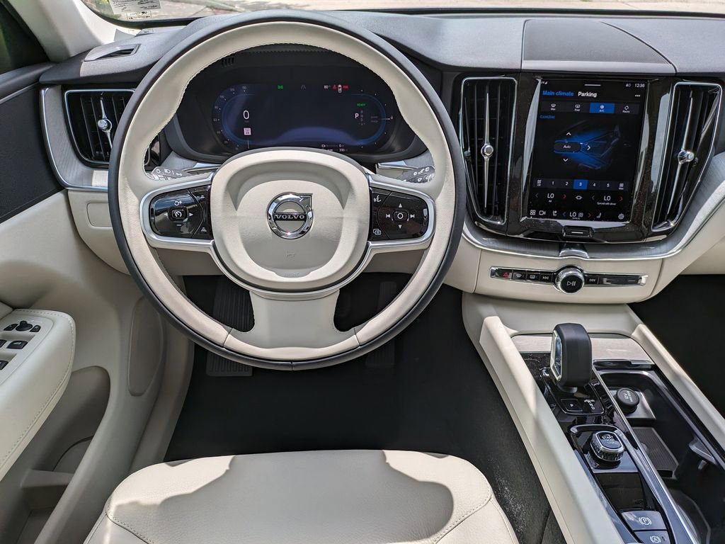 New 2025 Volvo XC60 T8 Plus w/ Protection Package Premier AWD/4WD image 15
