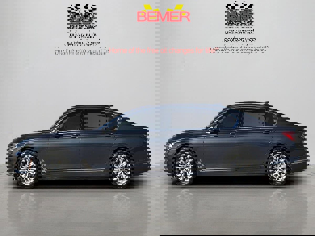 Used 2019 BMW 740i xDrive image 2