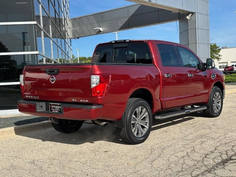 Used 2017 Nissan Titan SL w/ SL Towing Convenience Package AWD/4WD image 3