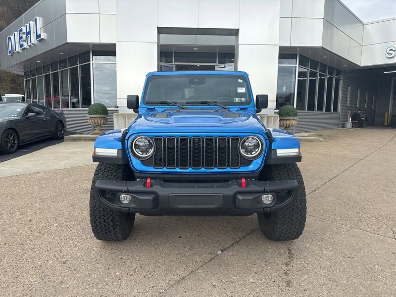 Used 2024 Jeep Wrangler Unlimited Rubicon image 2
