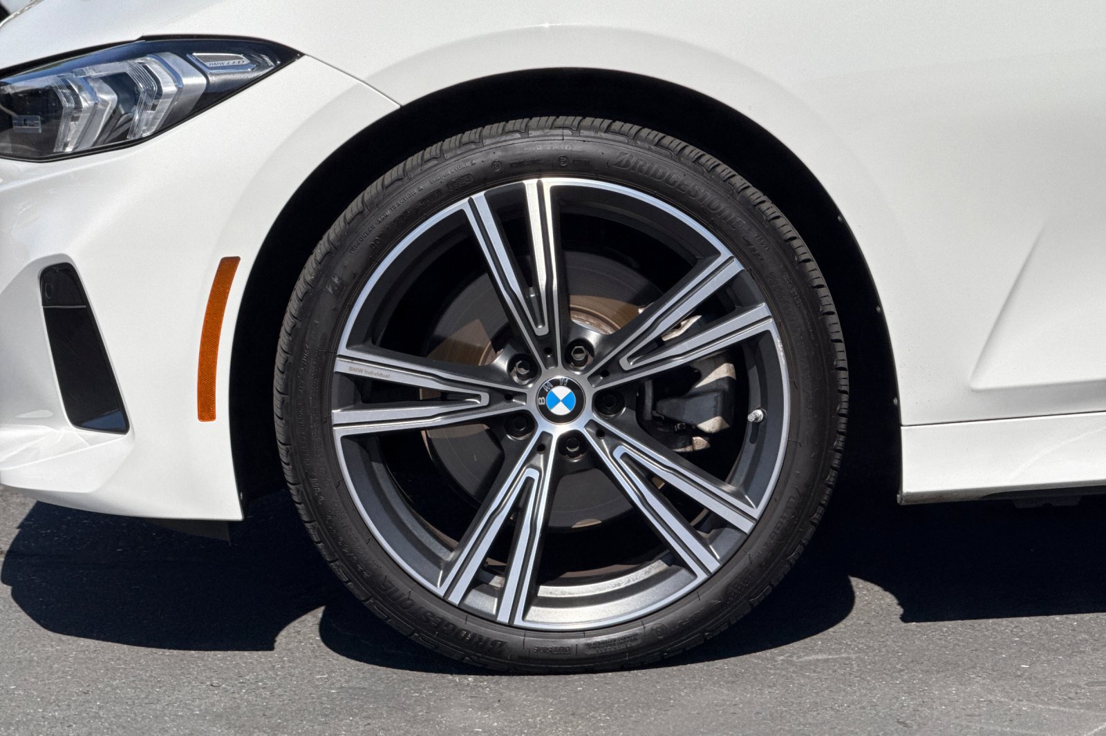 Used 2023 BMW 330i Sedan w/ Convenience Package RWD image 35