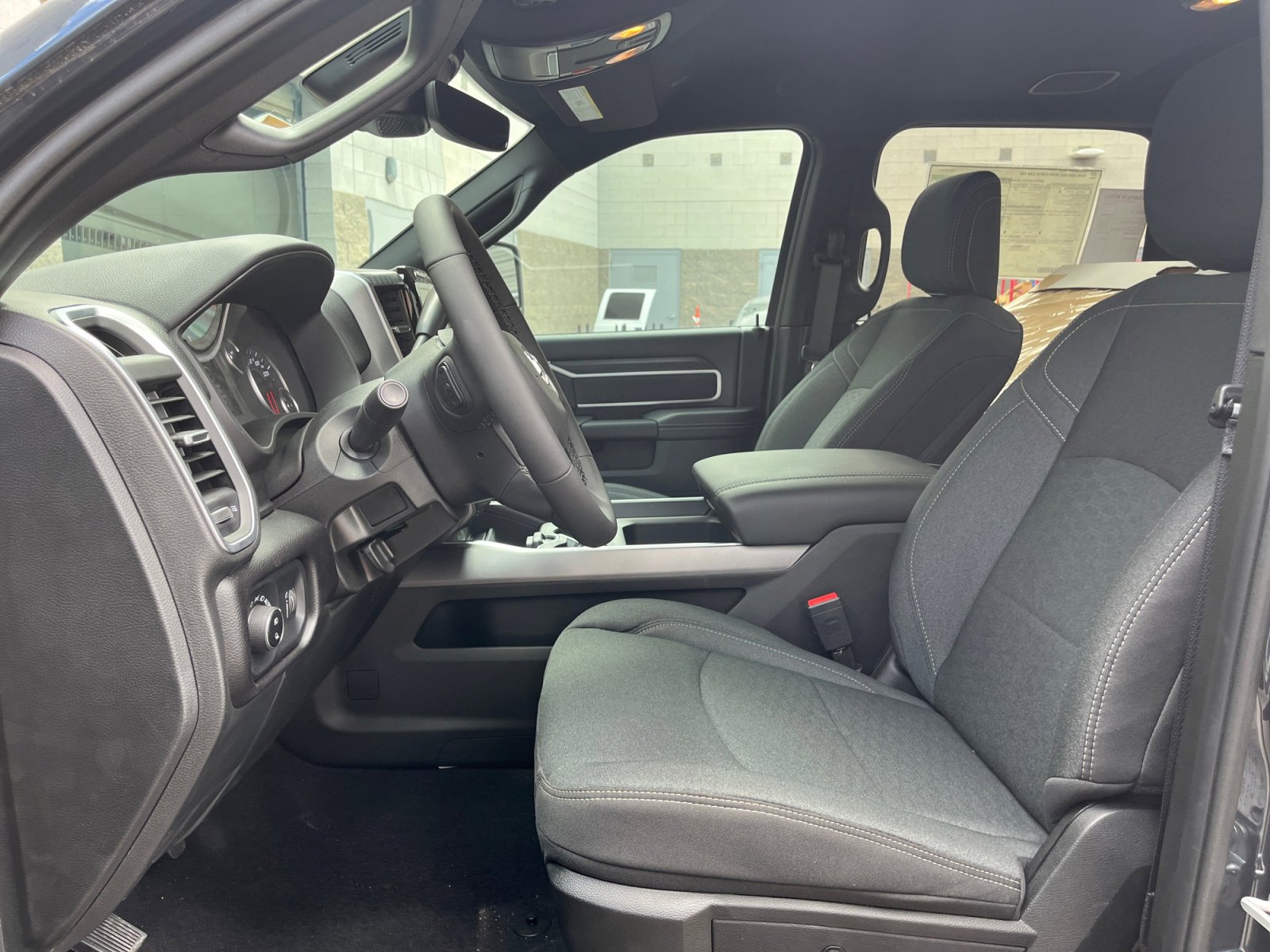 New 2025 RAM 2500 Big Horn AWD/4WD image 12