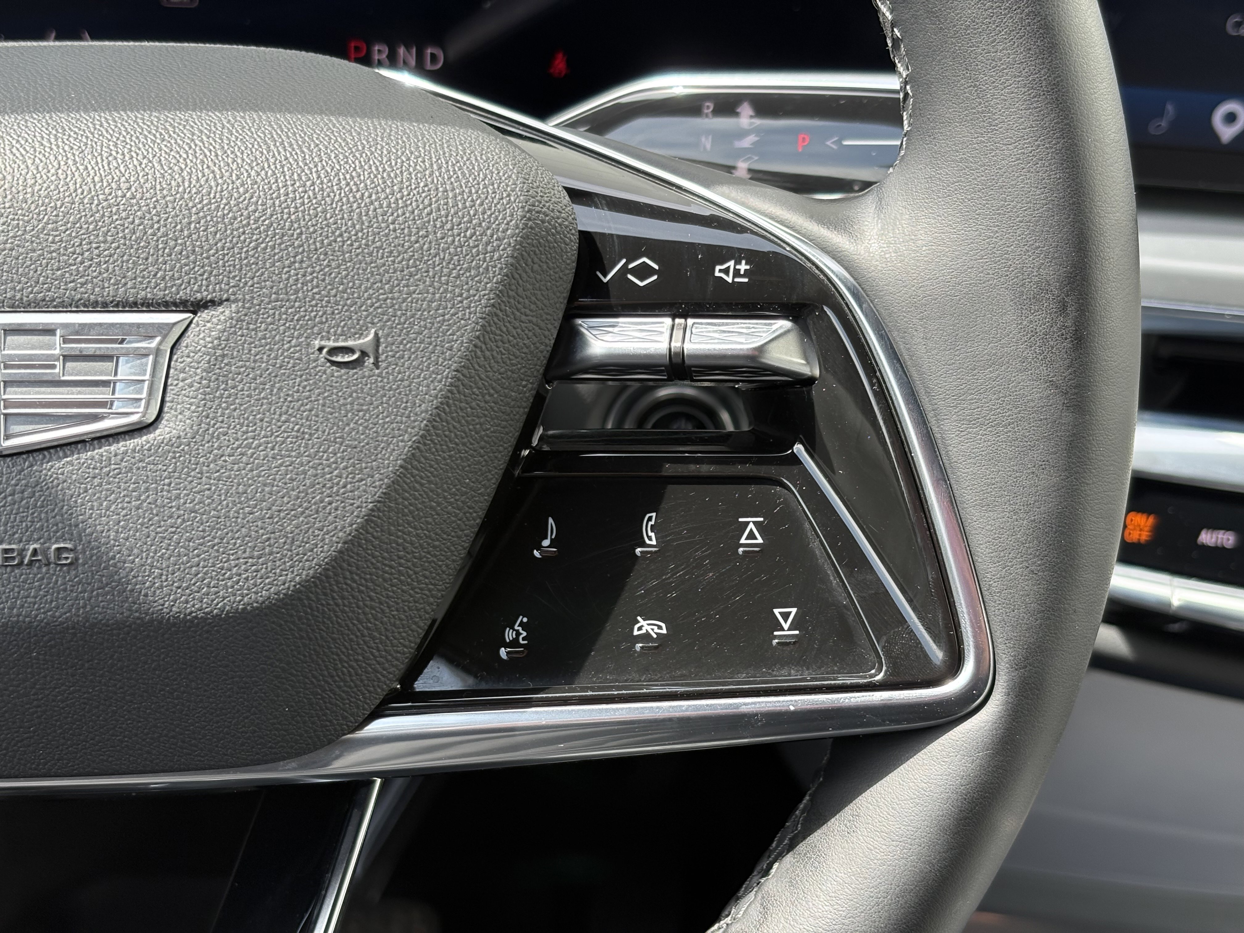 Used 2024 Cadillac Lyriq Luxury w/ LPO, Floor Liner Package AWD/4WD image 18