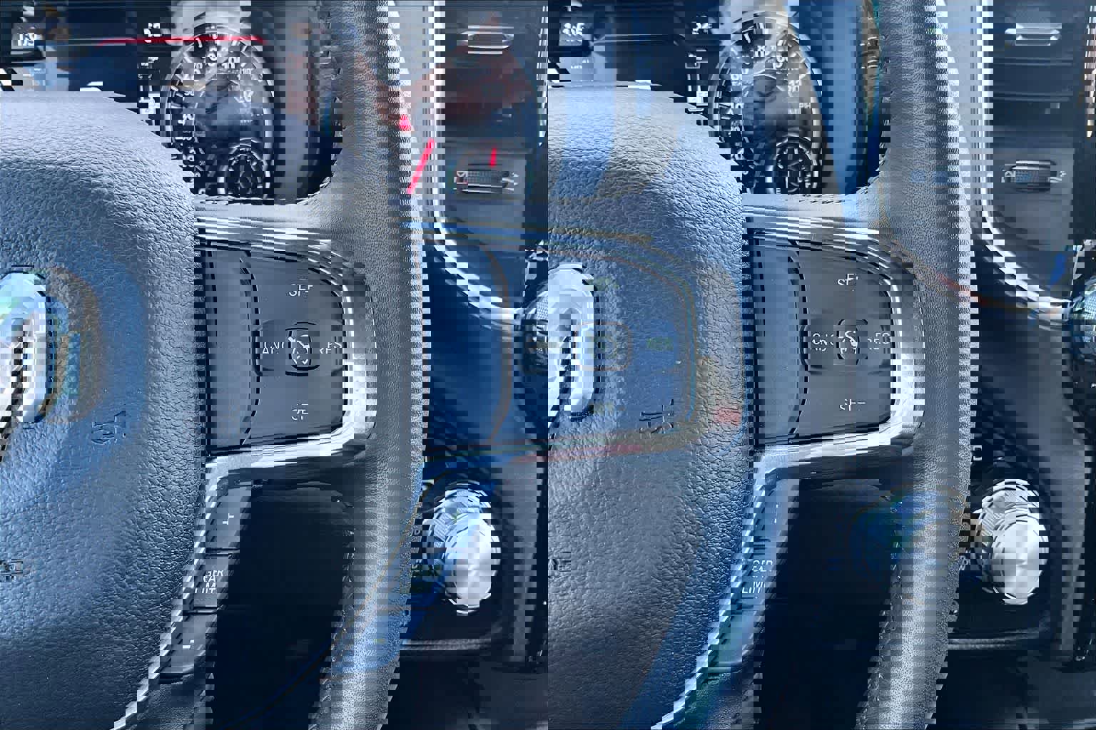 Used 2024 RAM 1500 Laramie image 26