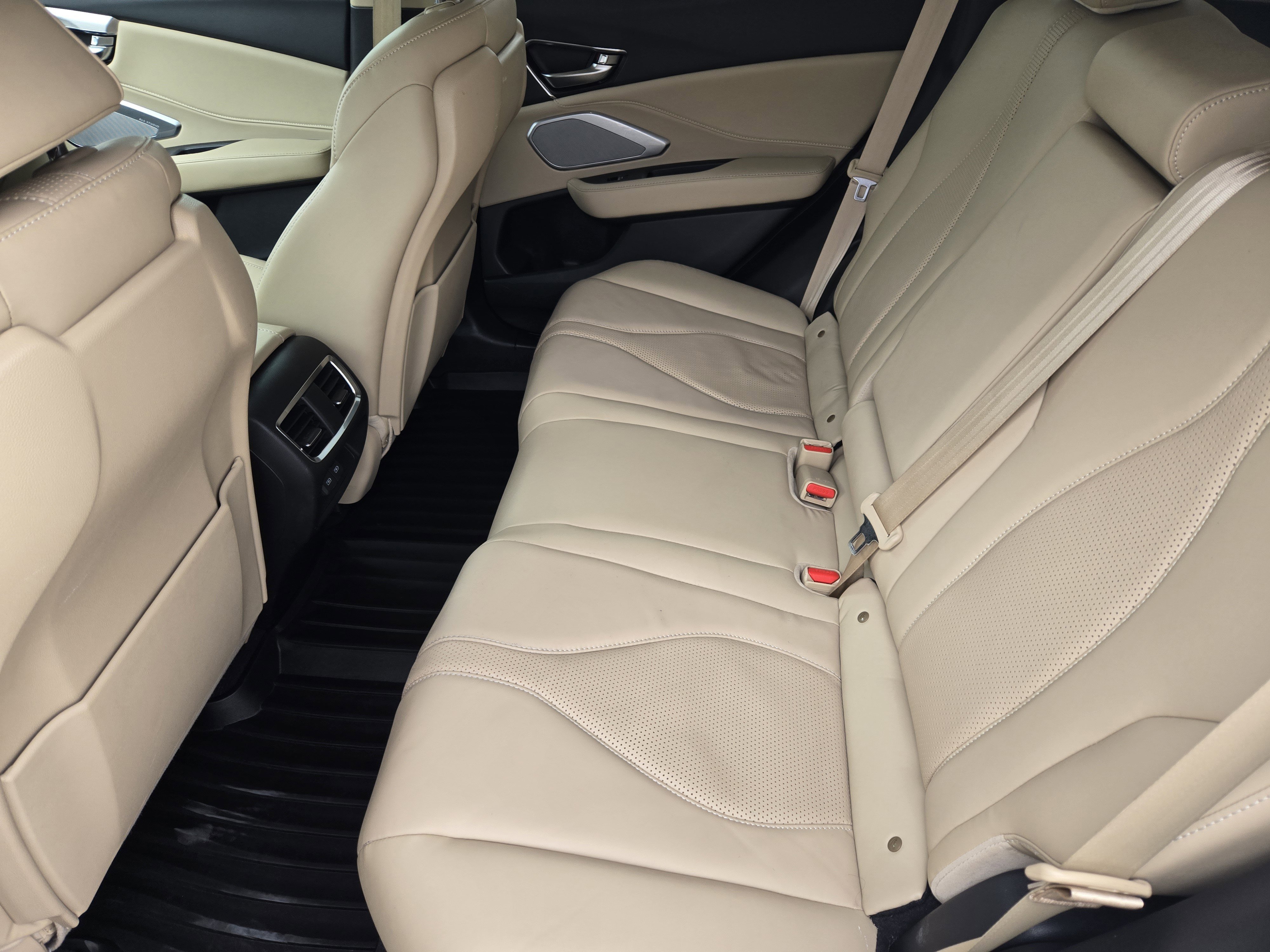 Used 2021 Acura RDX w/ Technology Package image 40