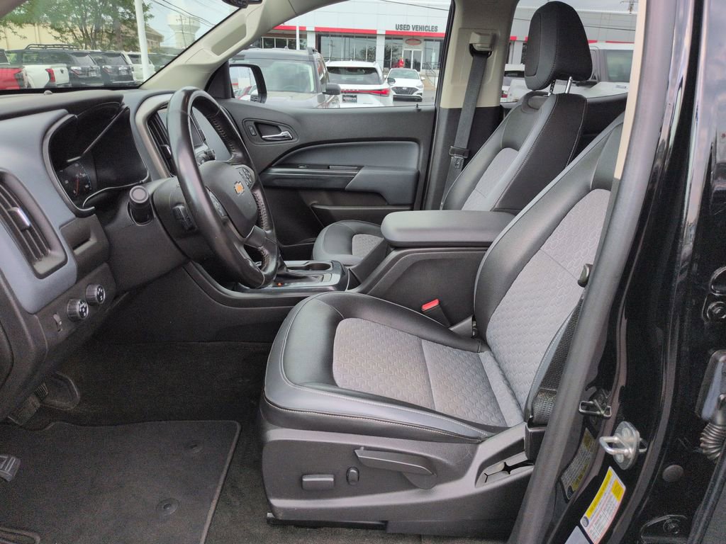 Used 2016 Chevrolet Colorado Z71 AWD/4WD image 9