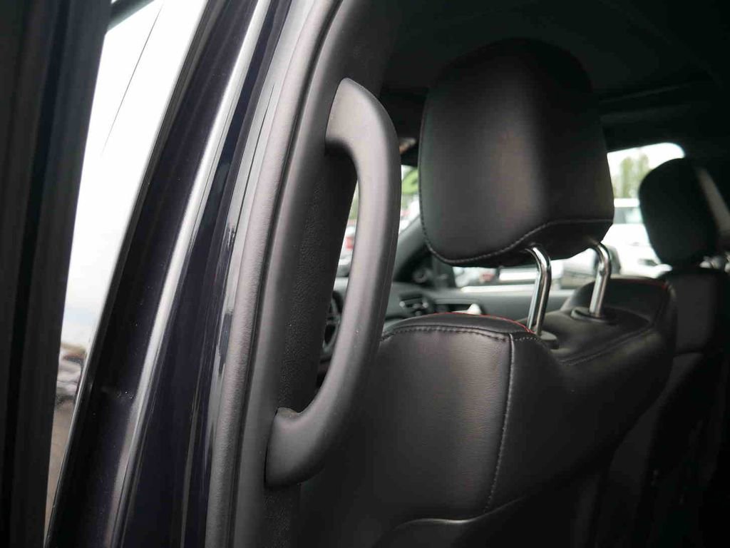 Used 2025 Dodge Durango R/T AWD/4WD image 19