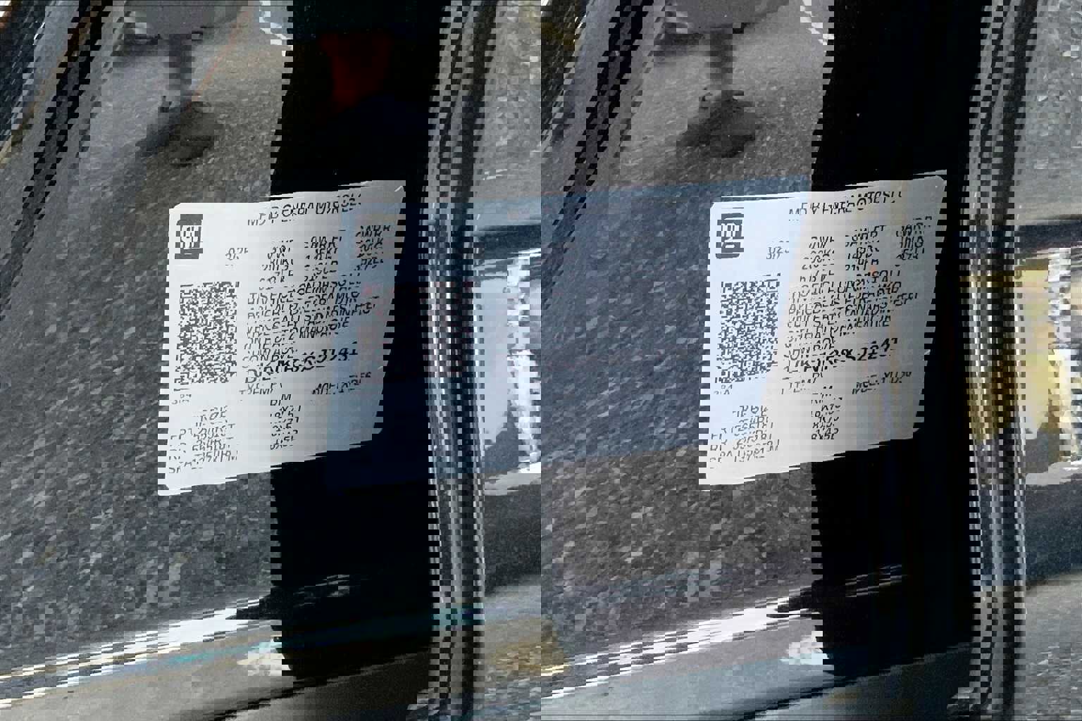 New 2025 GMC Acadia Elevation image 16