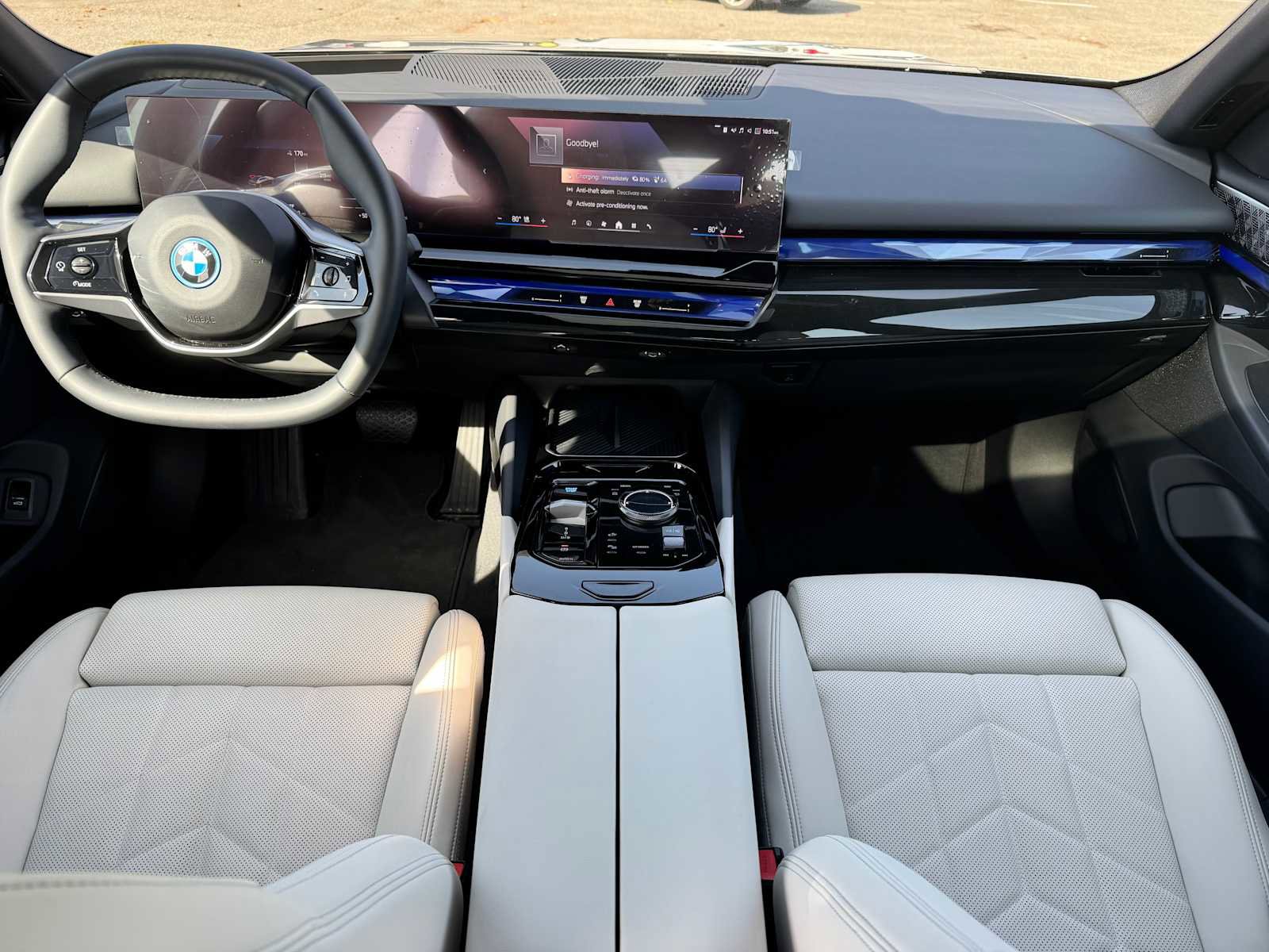 Used 2025 BMW i5 xDrive40 w/ Premium Package image 18