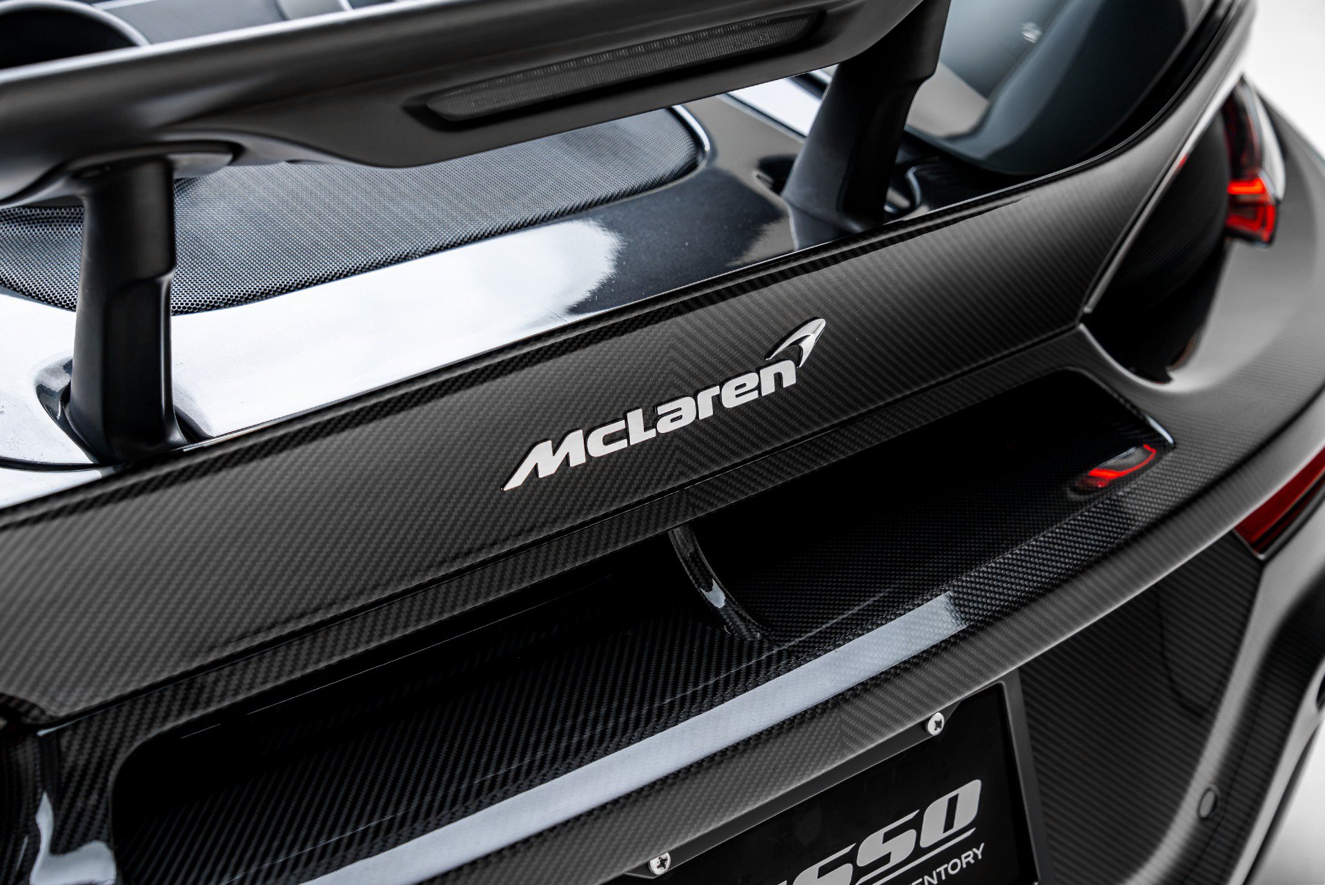 Used 2020 McLaren 600LT Spider RWD image 36