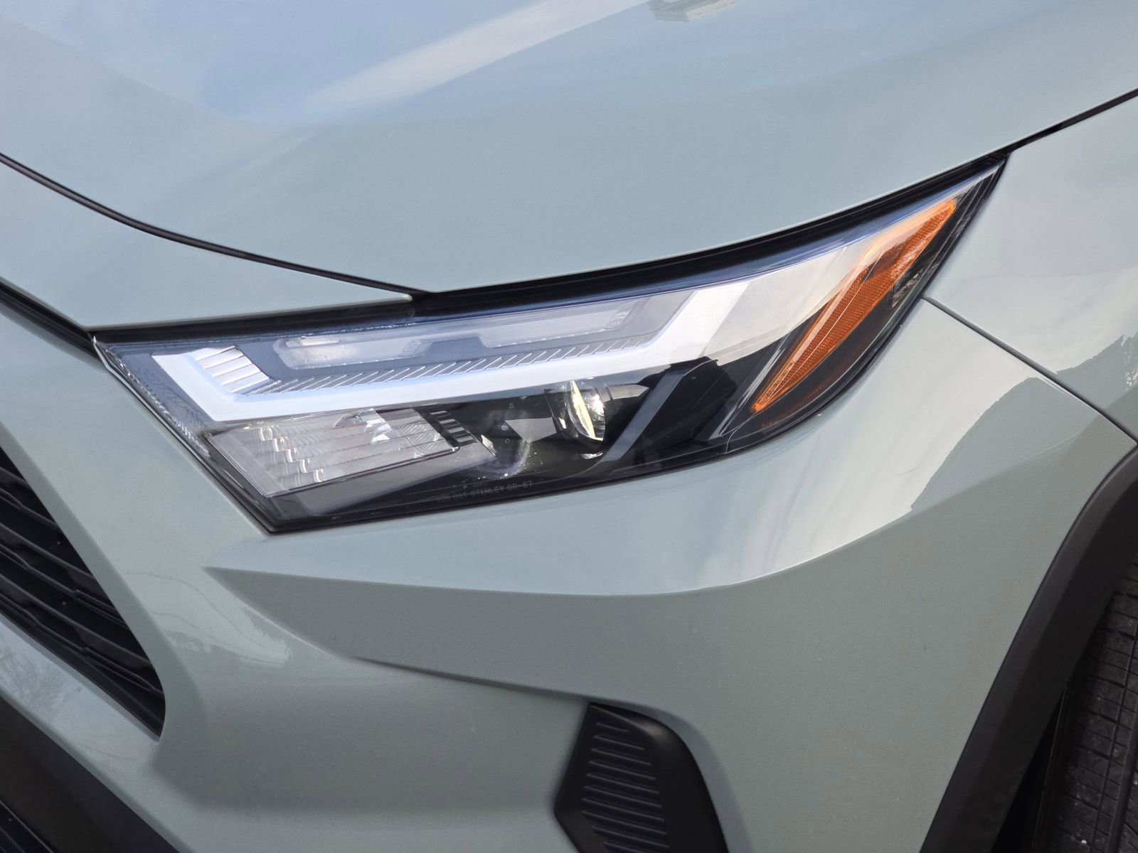 Used 2023 Toyota RAV4 XLE image 36