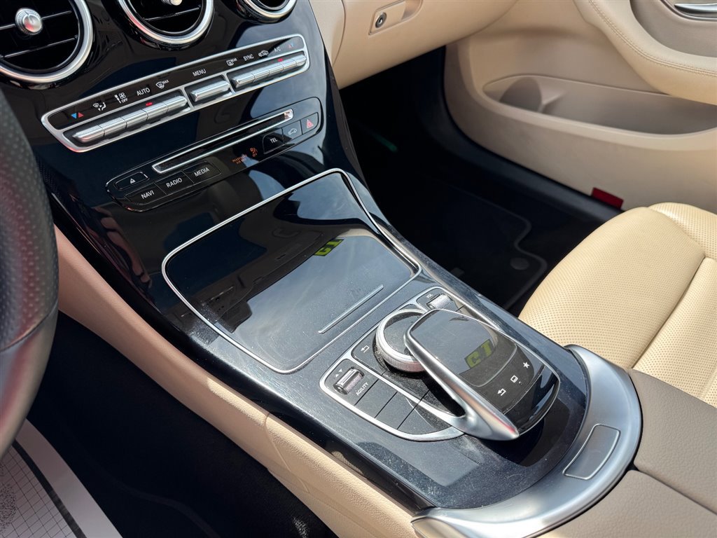 Used 2015 Mercedes-Benz C 300 4MATIC Sedan image 17