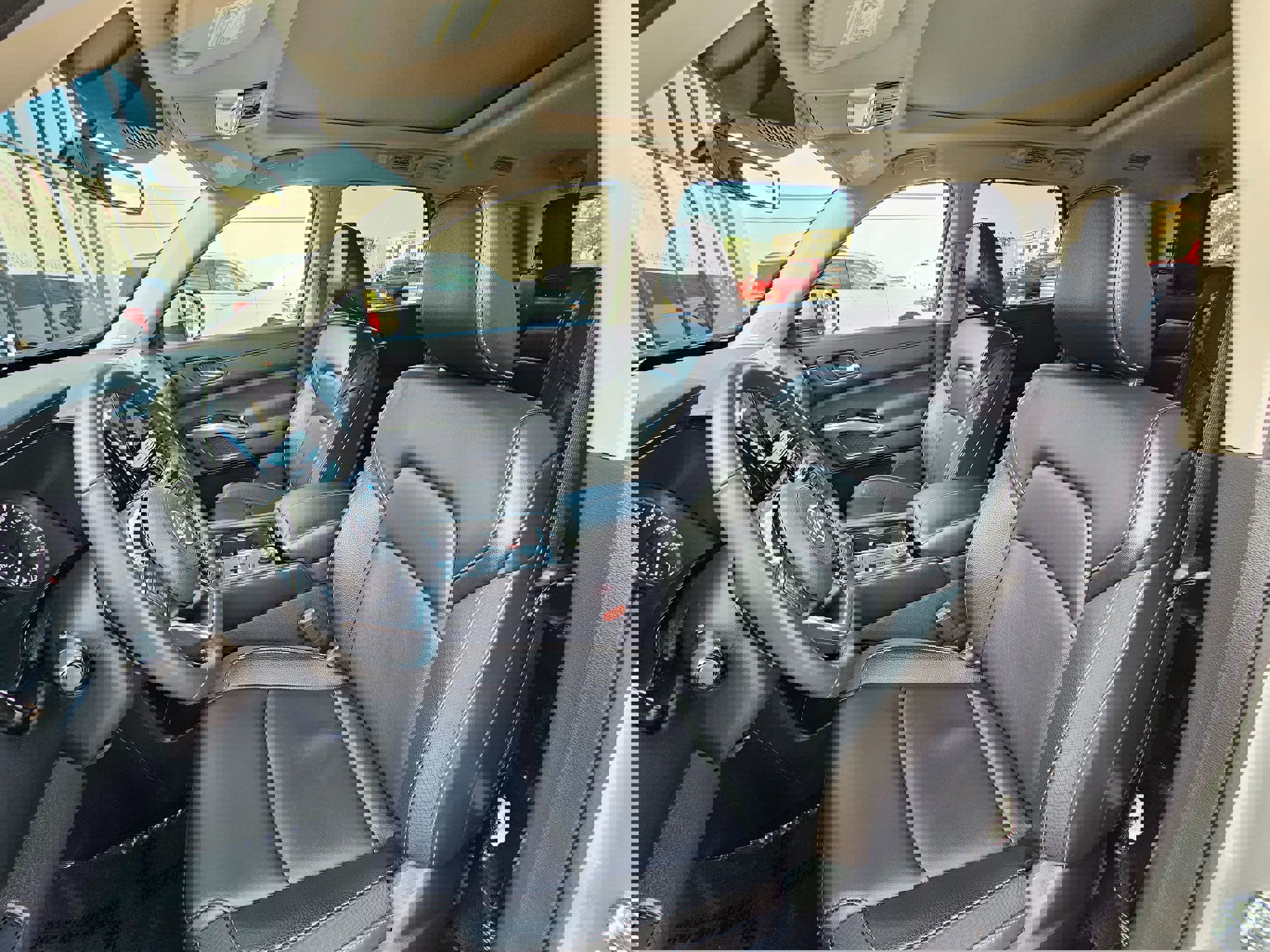 Used 2025 Nissan Pathfinder SL w/ SL Premium Package image 18