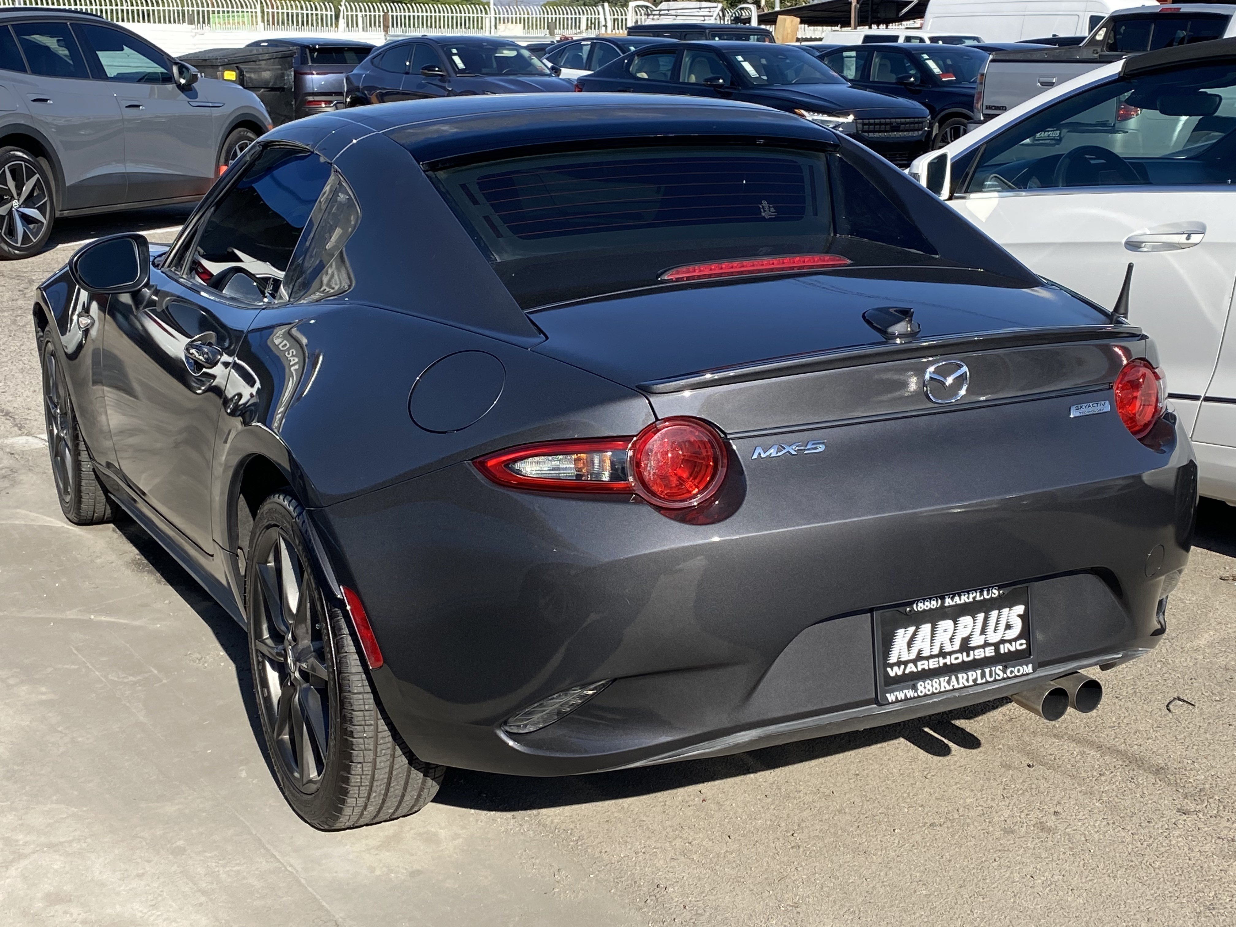 Used 2018 MAZDA MX-5 Miata RF Club RWD image 9