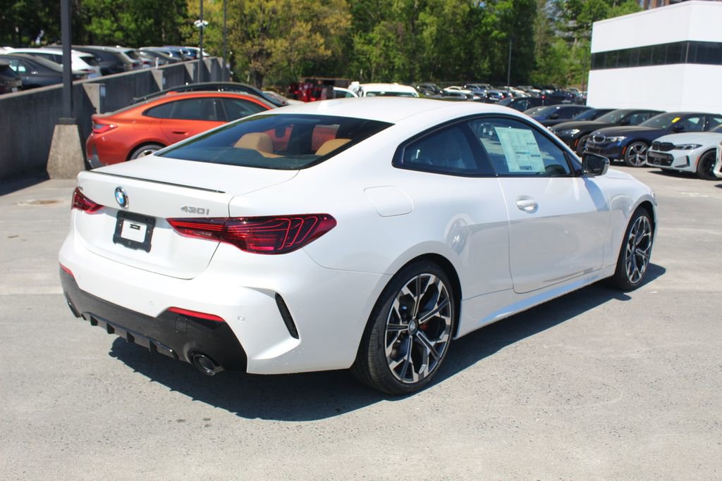 New 2026 BMW 430i xDrive Coupe w/ M Sport Package AWD/4WD image 10