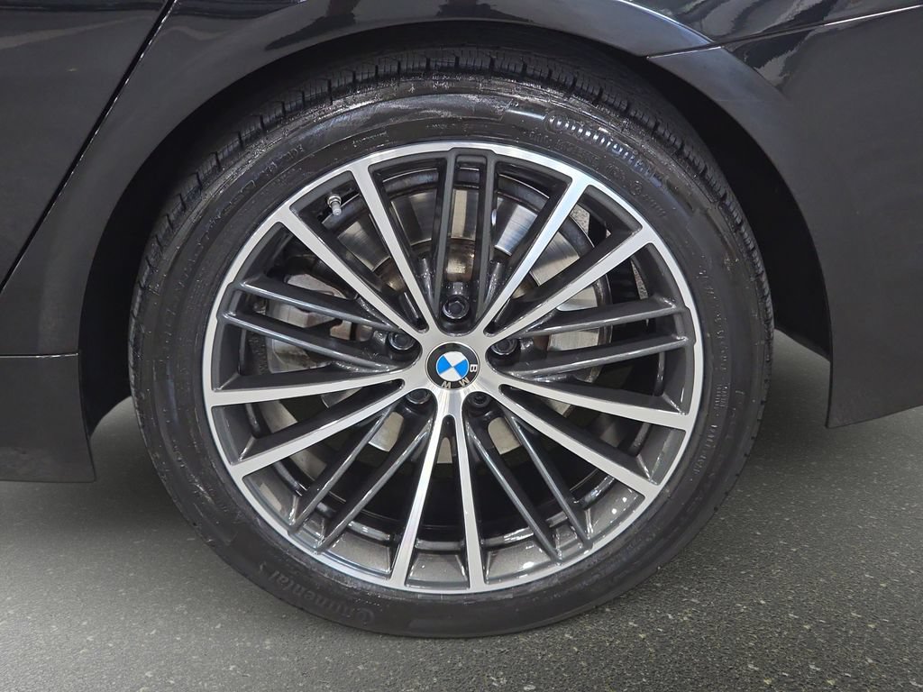 Certified 2023 BMW 530i w/ Convenience Package RWD image 28
