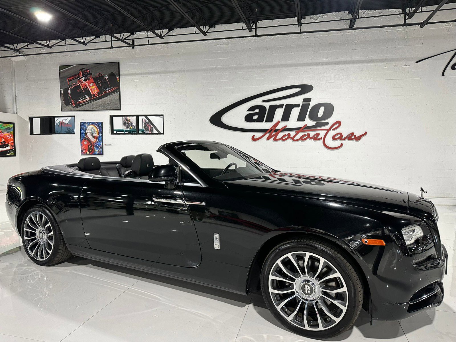 Used 2019 Rolls-Royce Dawn image 1