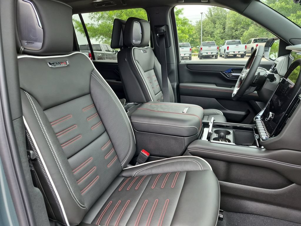New 2026 GMC Yukon XL AT4 Ultimate AWD/4WD image 44