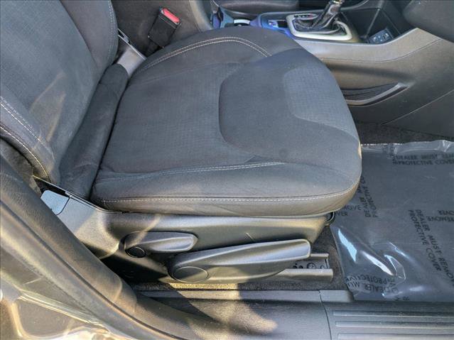 Used 2015 Jeep Cherokee Latitude image 15