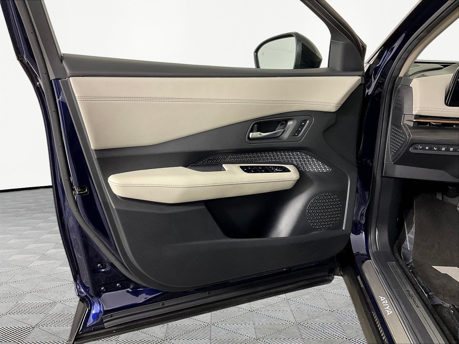 Certified 2023 Nissan Ariya AWD image 20