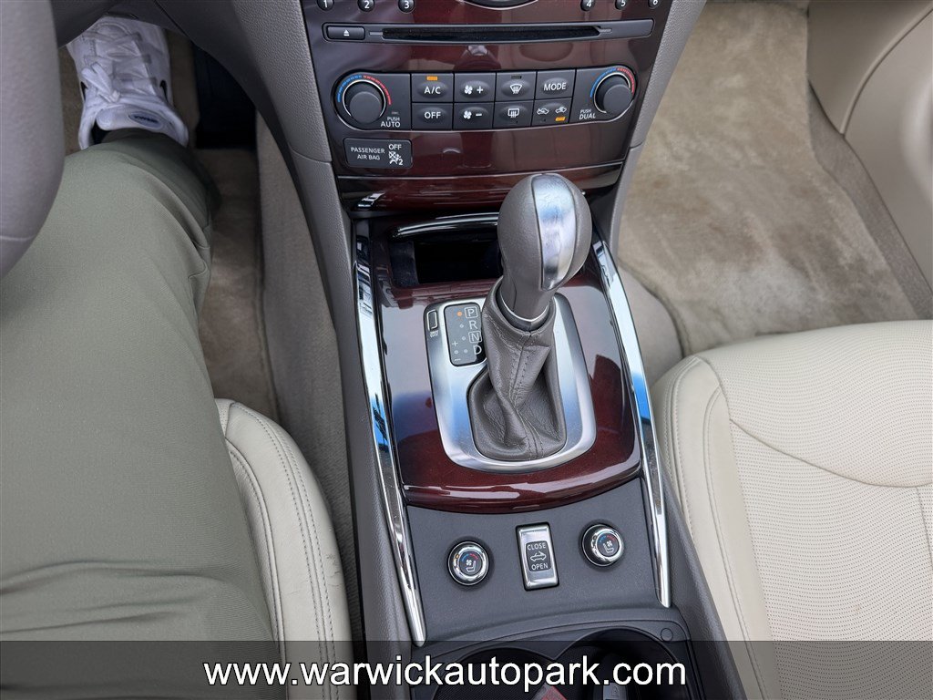 Used 2012 INFINITI G37 Convertible w/ Premium Pkg RWD image 9