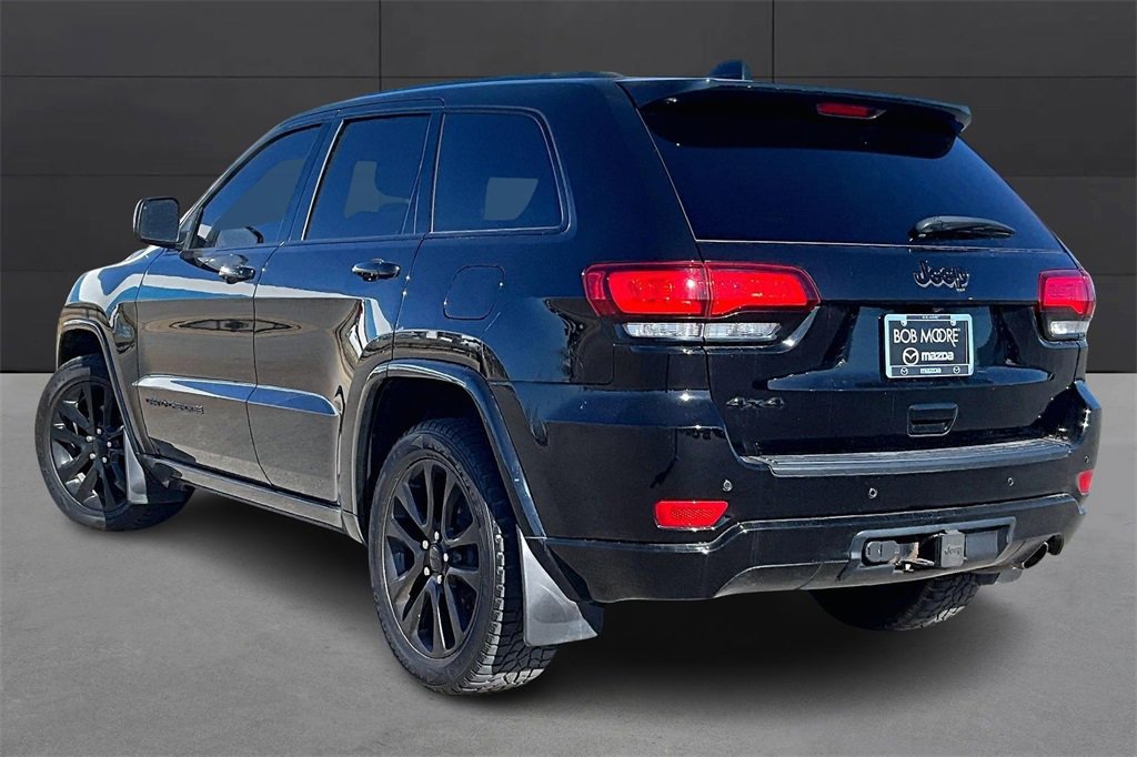 Used 2020 Jeep Grand Cherokee Altitude image 11