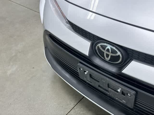 Used 2025 Toyota Corolla LE FWD image 30