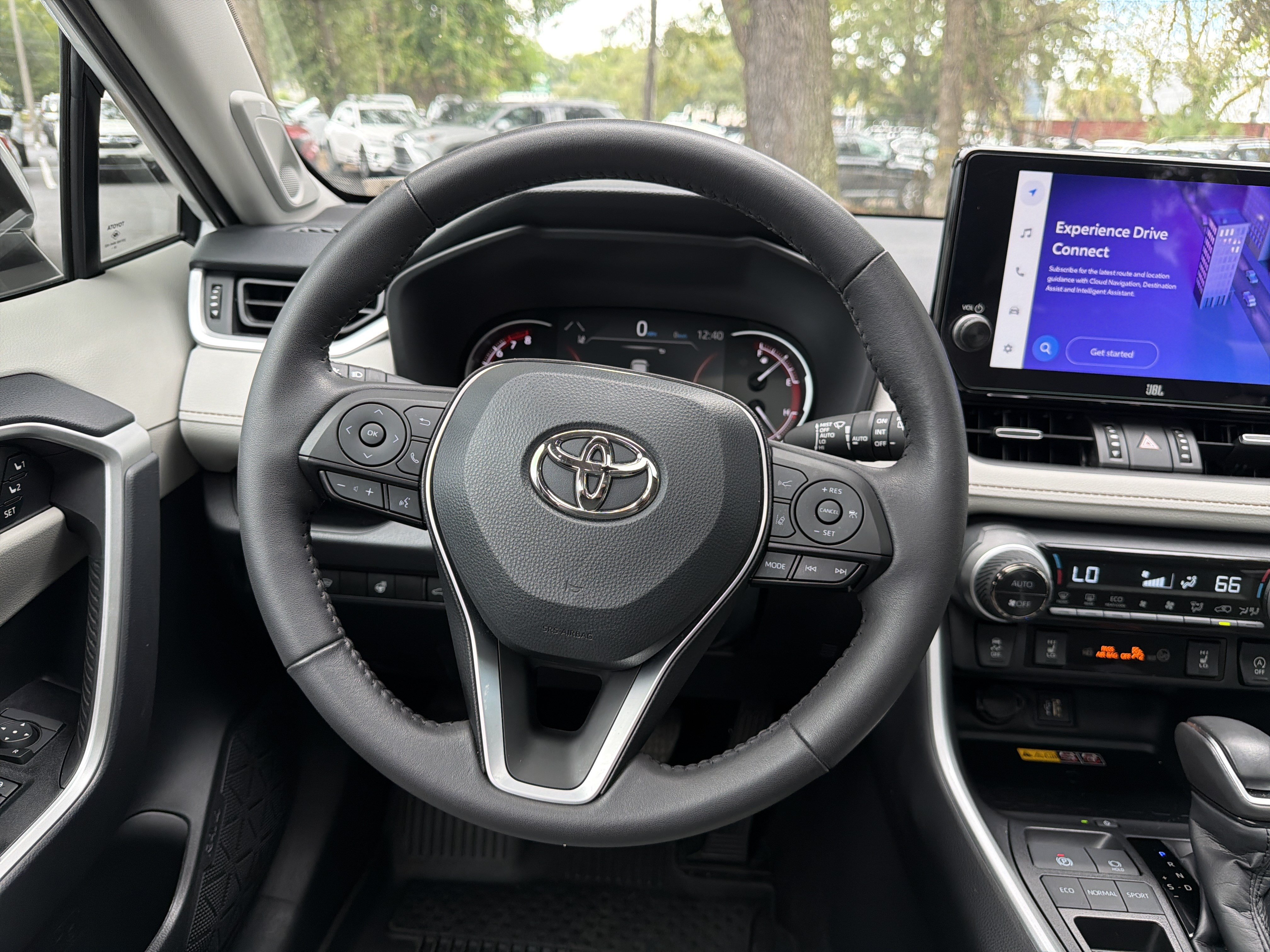 Used 2025 Toyota RAV4 XLE Premium w/ Weather Package FWD image 31
